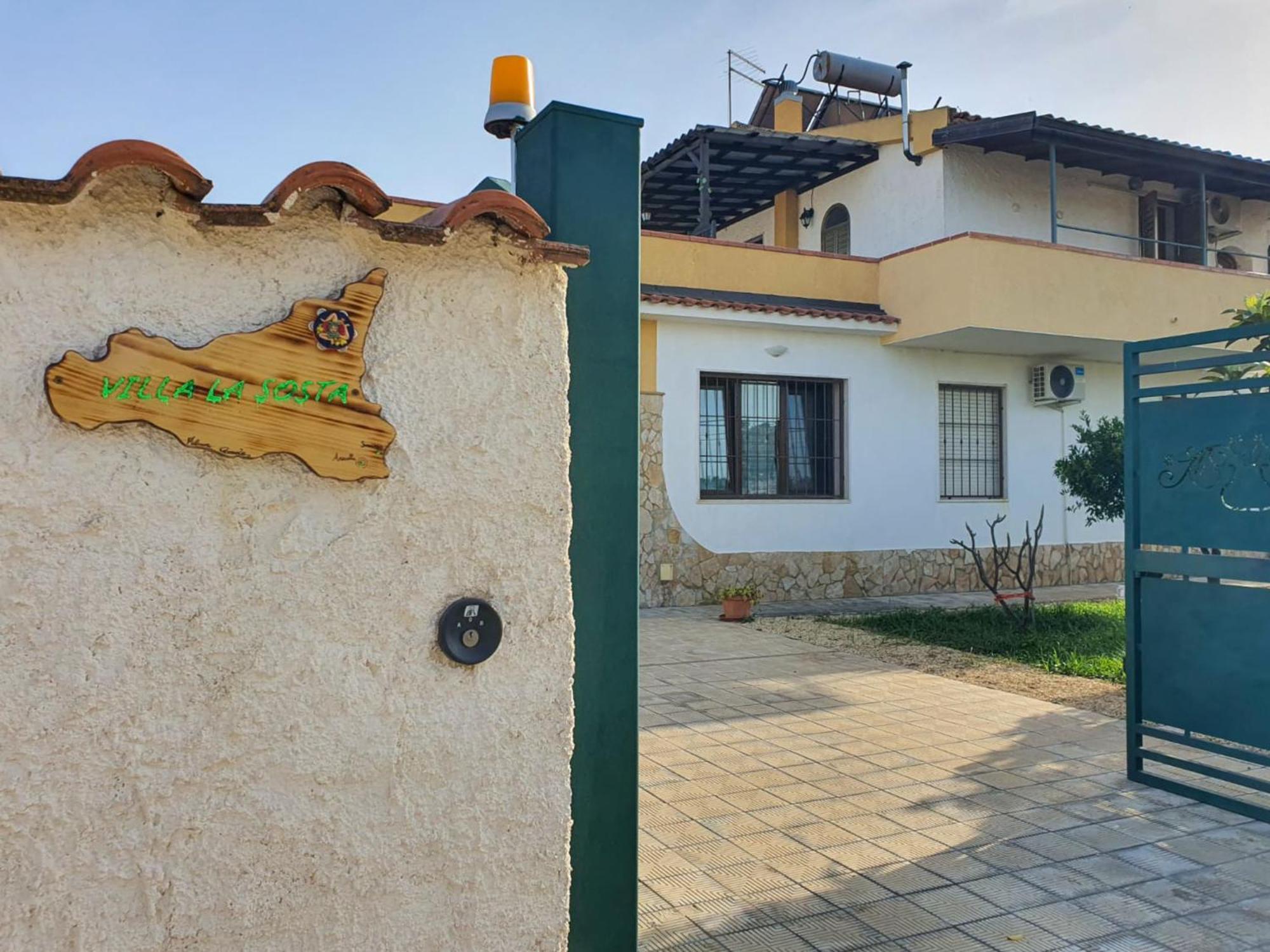 Villa La Sosta - 150M Dal Mare - Patio Privato E Areal Relax أرينيلا المظهر الخارجي الصورة